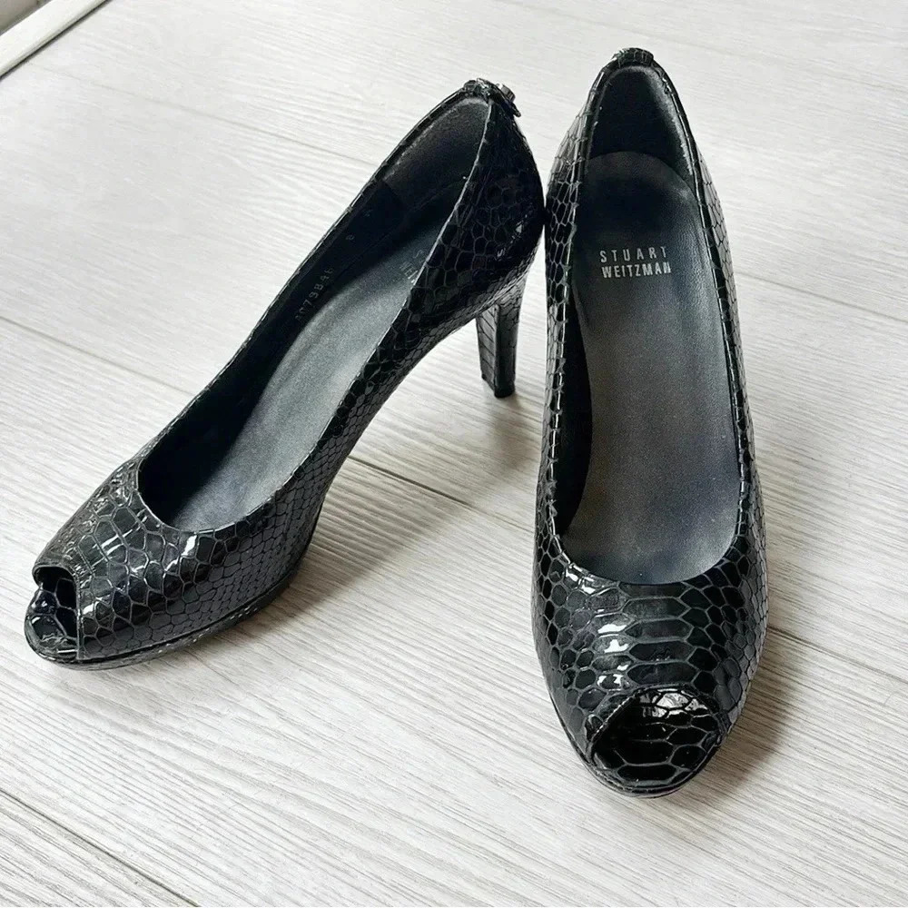 Stuart Weitzman Black Python Embossed Leather Peep Toe Pumps Size 8